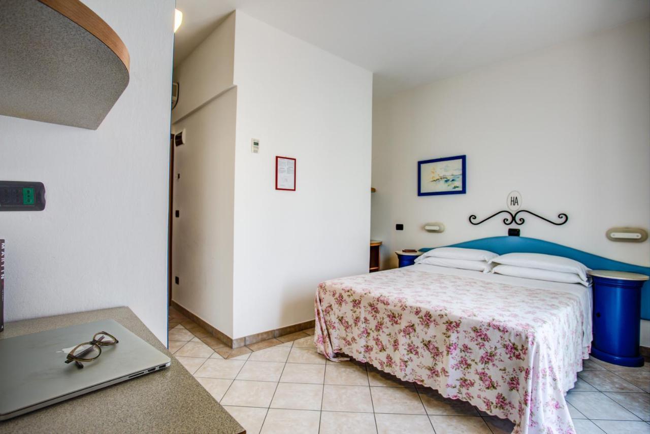 Ancora Hotel & Residence Cattolica Exterior foto